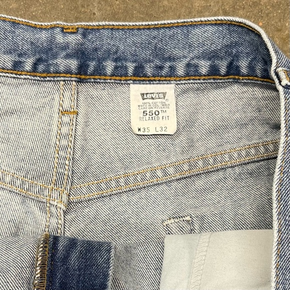 VTG Levis 550 Relaxed Fit Baggy Light Wash Denim Jeans 90s 00s - Picture 3 of 9